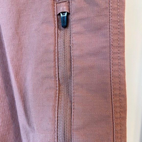 Vuori Womens Ripstop Pants Size Small Dusty Rose / Mauve - Picture 3 of 13